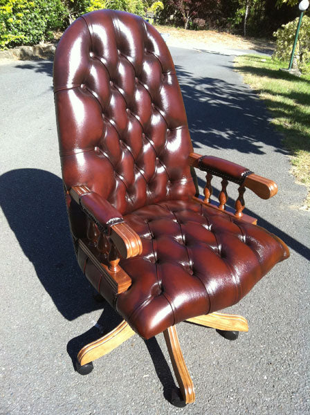 Chesterfield Mountbatten Swivel Chair