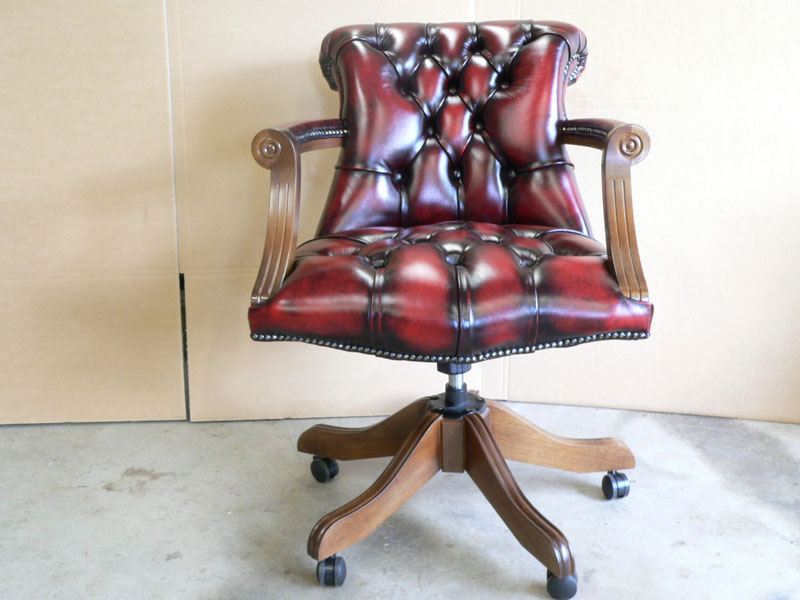 Chesterfield Admiral Swivel Chair