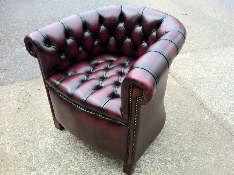 Burgundy tub chair deals