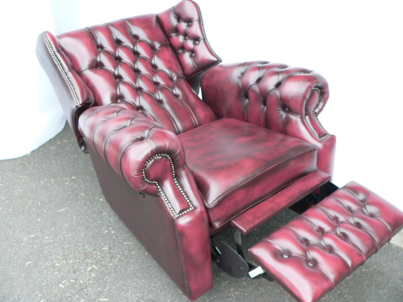 Chesterfield Canterbury Recliner Wing Chair