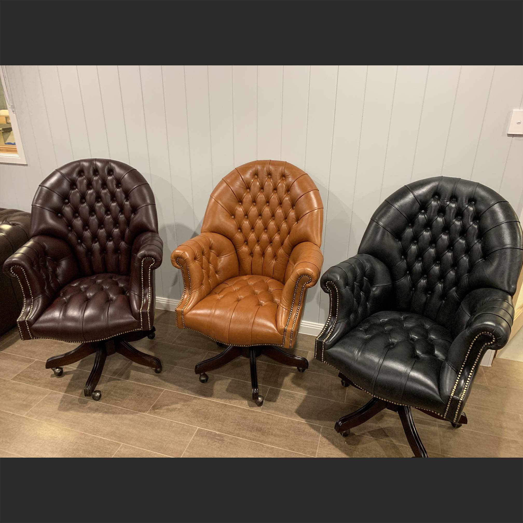 Chesterfield Director Swivel Chair