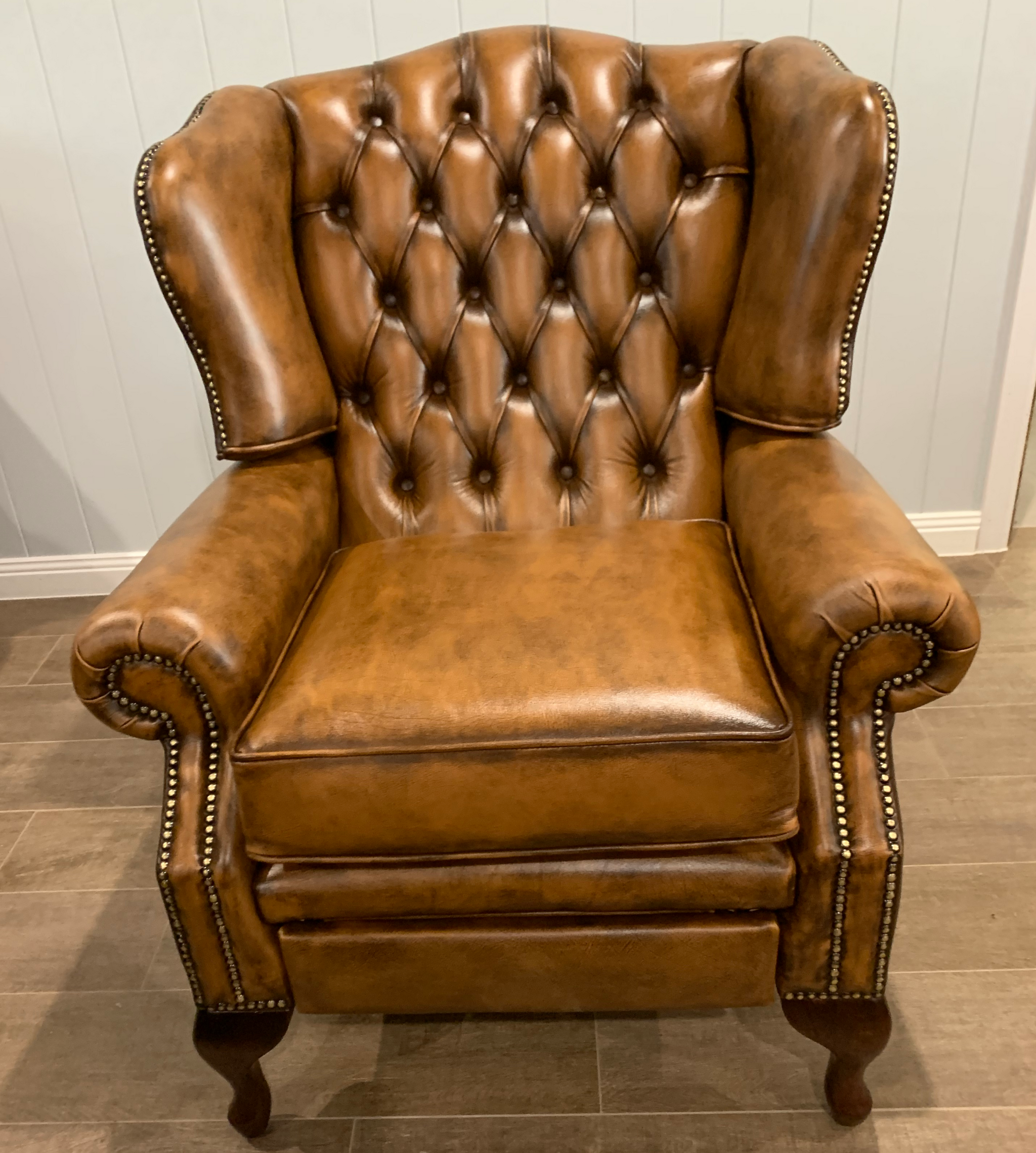 Chesterfield Classic Recliner Wing Chair